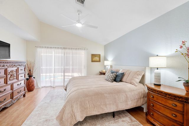 2016 Island Circle, Weston, FL 33326