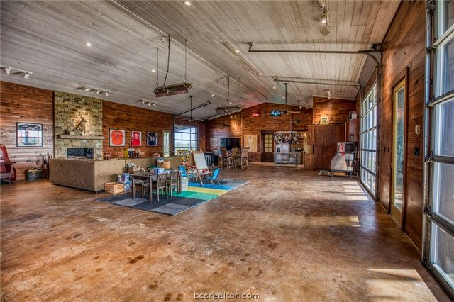 20383 Highway 159 W, New Ulm, TX 78950