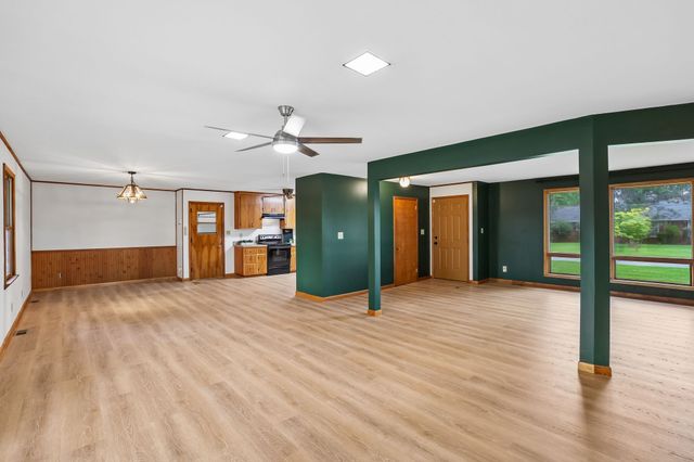 203 Kelly Dr, Decherd, TN 37324