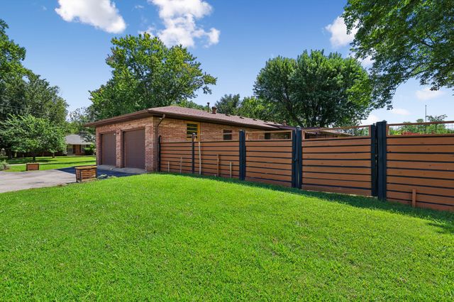 203 Kelly Dr, Decherd, TN 37324