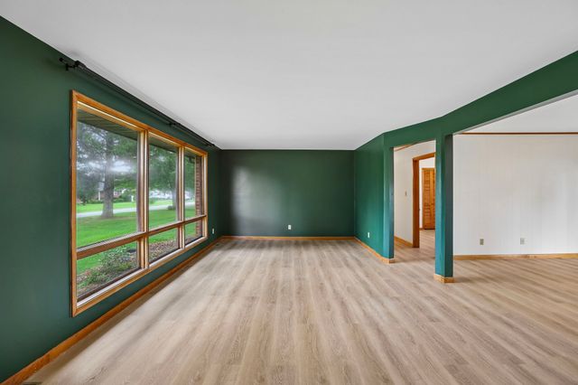 203 Kelly Dr, Decherd, TN 37324