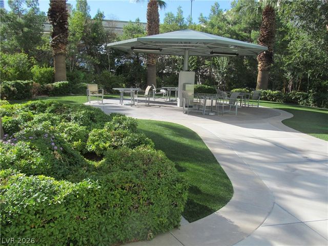 222 Karen Avenue 1105, Las Vegas, NV 89109