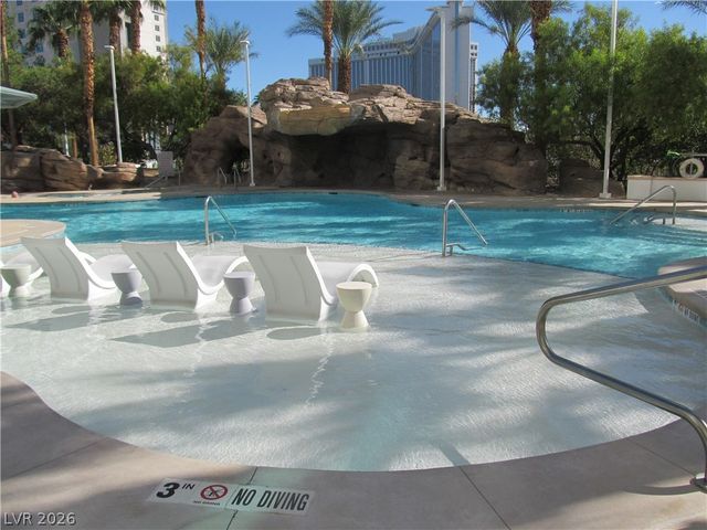 222 Karen Avenue 1105, Las Vegas, NV 89109