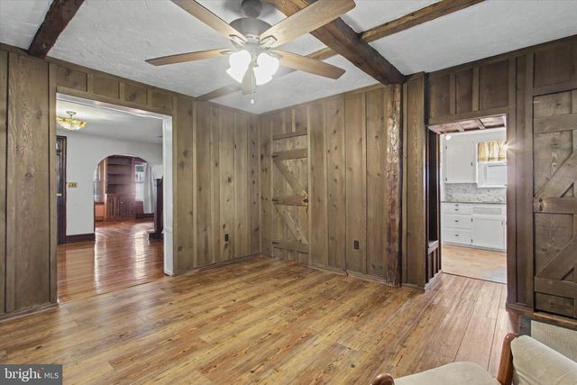 321 E MIDDLE ST, Hanover, PA 17331