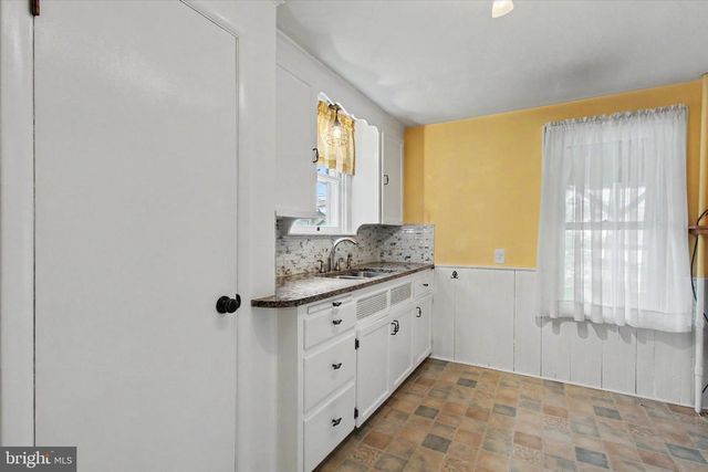 321 E MIDDLE ST, Hanover, PA 17331