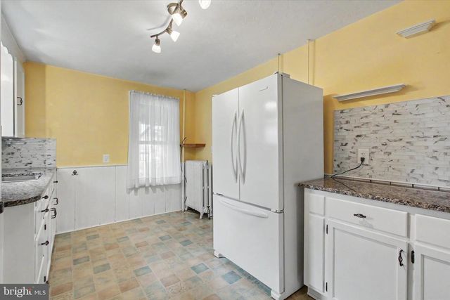 321 E MIDDLE ST, Hanover, PA 17331