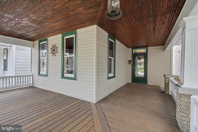 321 E MIDDLE ST, Hanover, PA 17331