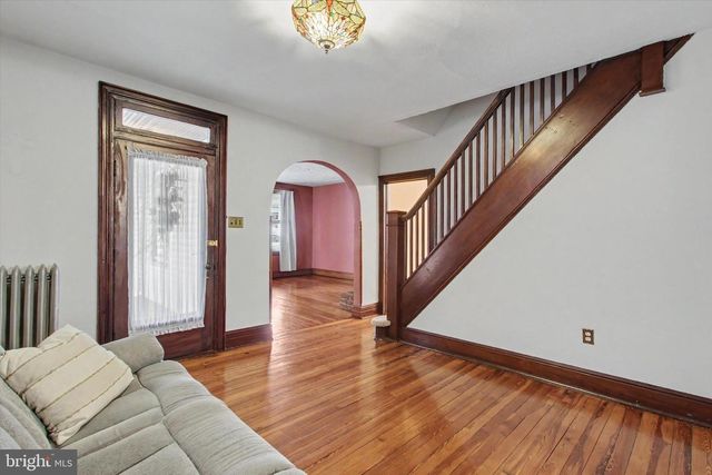 321 E MIDDLE ST, Hanover, PA 17331