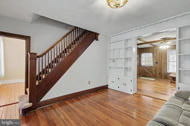 321 E MIDDLE ST, Hanover, PA 17331