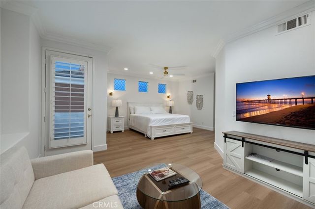 304 Goldenwest Street, Huntington Beach, CA 92648