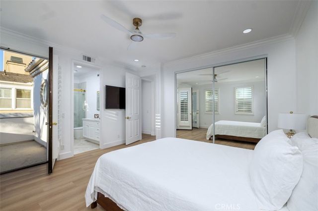 304 Goldenwest Street, Huntington Beach, CA 92648