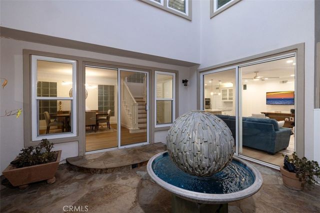 304 Goldenwest Street, Huntington Beach, CA 92648