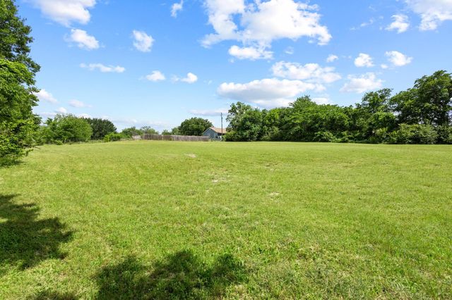 1462 US Highway 69, Whitewright, TX 75491