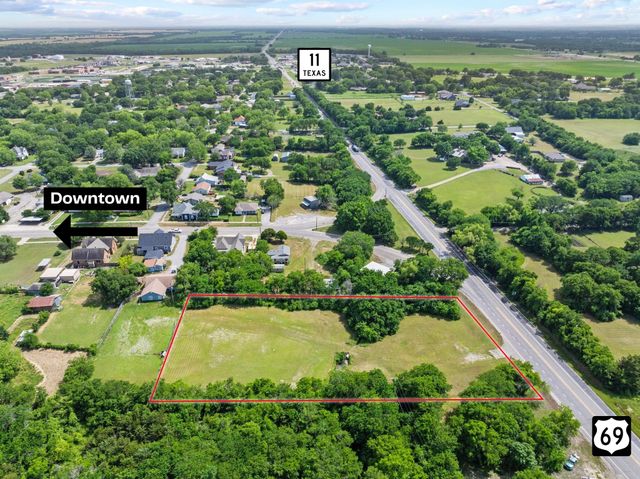 1462 US Highway 69, Whitewright, TX 75491