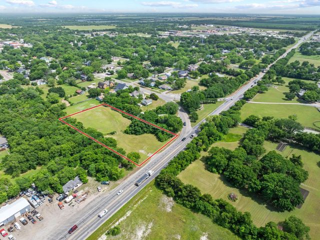 1462 US Highway 69, Whitewright, TX 75491