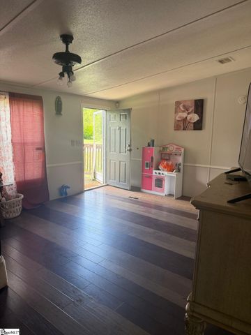 814 Chesley Drive, Simpsonville, SC 29681