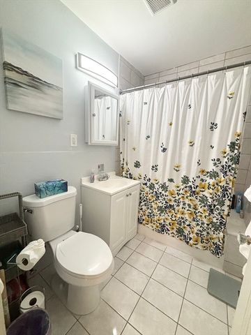 15 Ives Street 28, Beverly, MA 01915