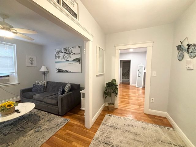 15 Ives Street 28, Beverly, MA 01915