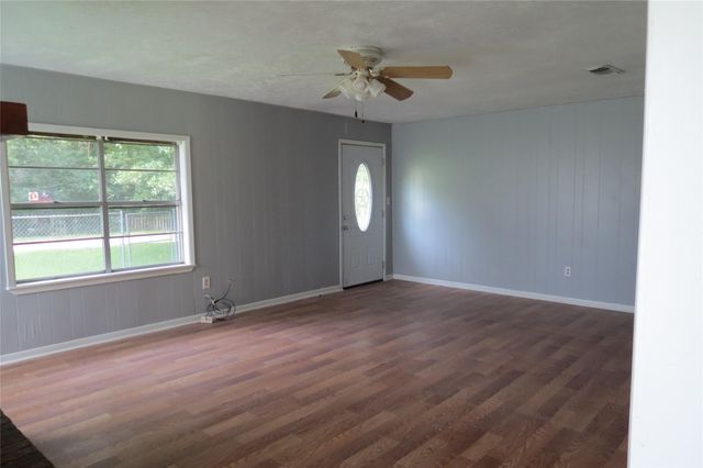 380 Keeland Drive, New Waverly, TX 77358