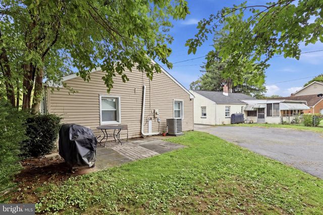 6 PANCOAST AVE, Aston, PA 19014