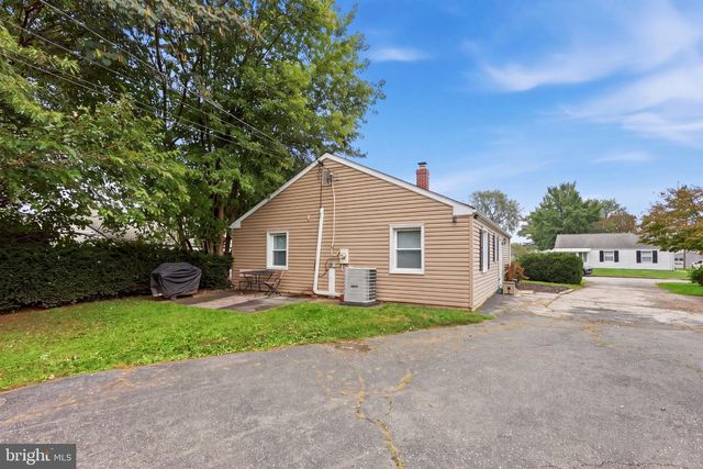 6 PANCOAST AVE, Aston, PA 19014