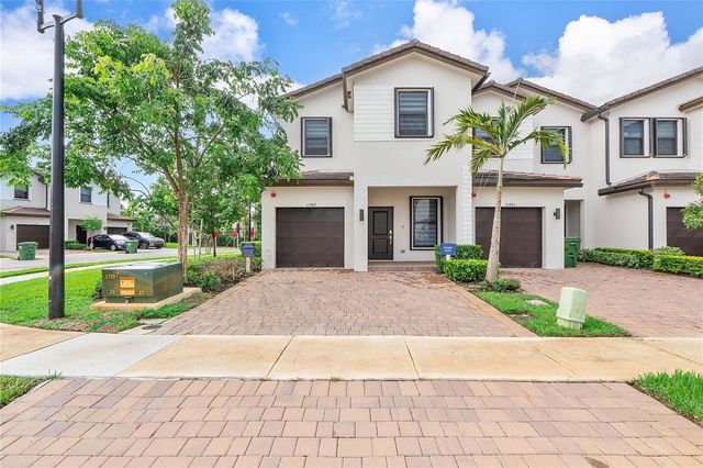 15987 SW 2nd Place 1, Pembroke Pines, FL 33027