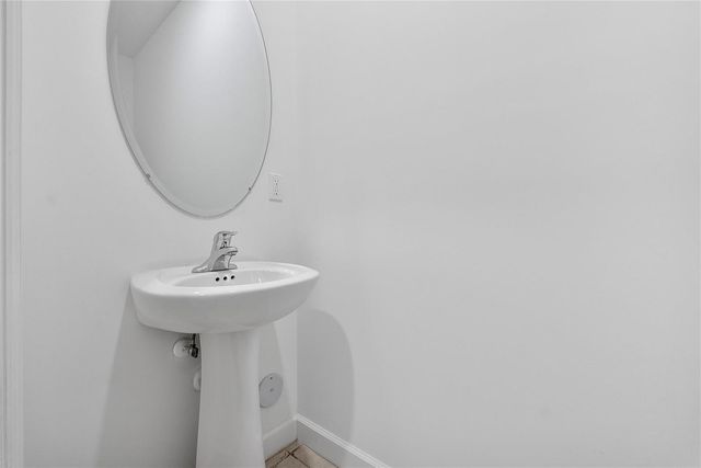 15987 SW 2nd Place 1, Pembroke Pines, FL 33027