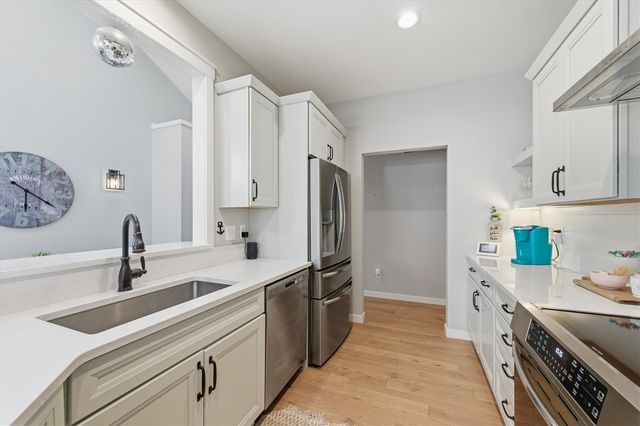 108 E Henry Street 802, Saline, MI 48176