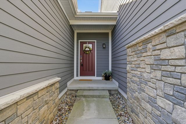 108 E Henry Street 802, Saline, MI 48176