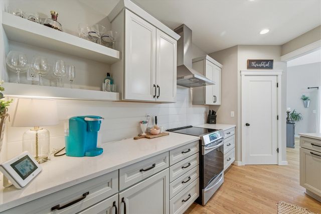 108 E Henry Street 802, Saline, MI 48176