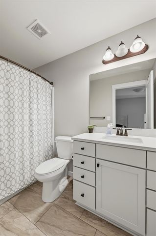 108 E Henry Street 802, Saline, MI 48176