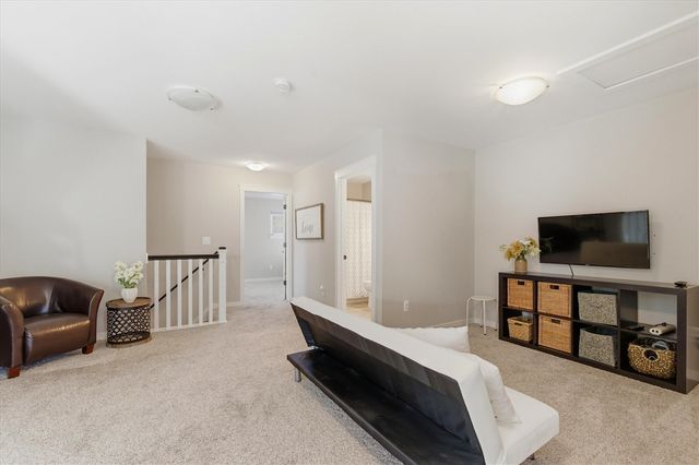 108 E Henry Street 802, Saline, MI 48176