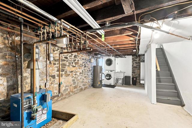 1810 MT SALEM LN, Wilmington, DE 19806