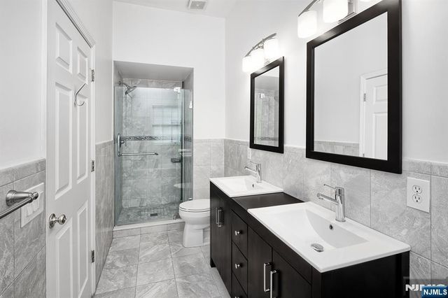 326 Midland Court, West New York, NJ 07093