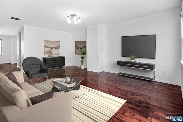 326 Midland Court, West New York, NJ 07093