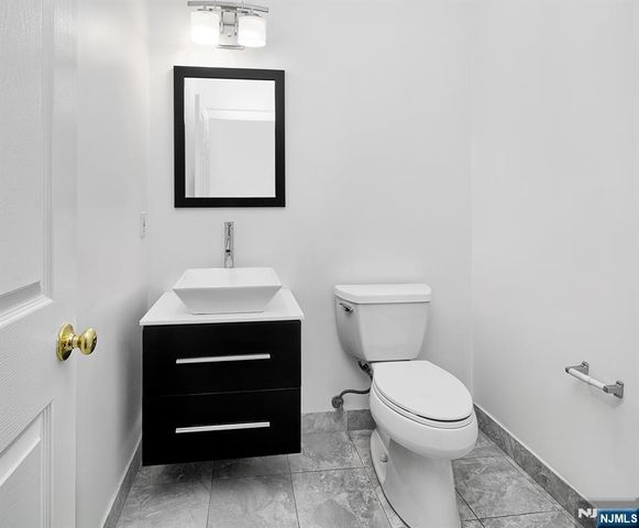 326 Midland Court, West New York, NJ 07093