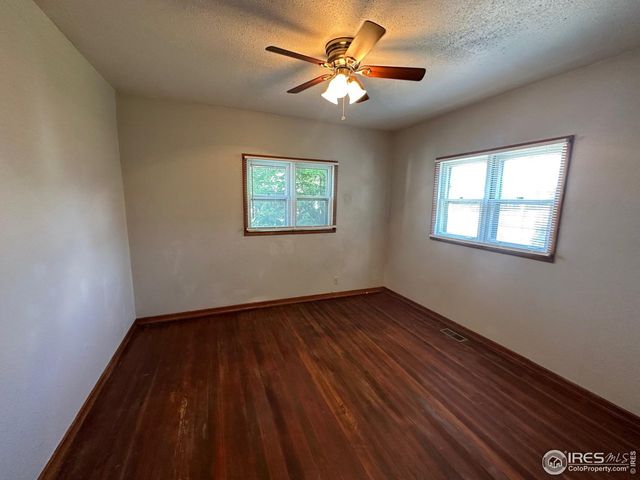 90 Cedar Ave, Akron, CO 80720