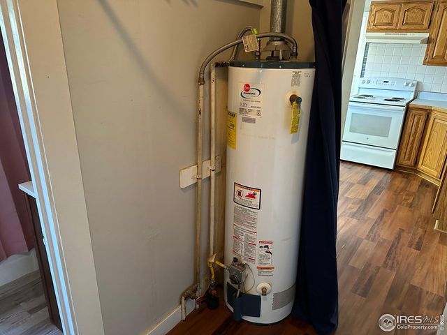 90 Cedar Ave, Akron, CO 80720