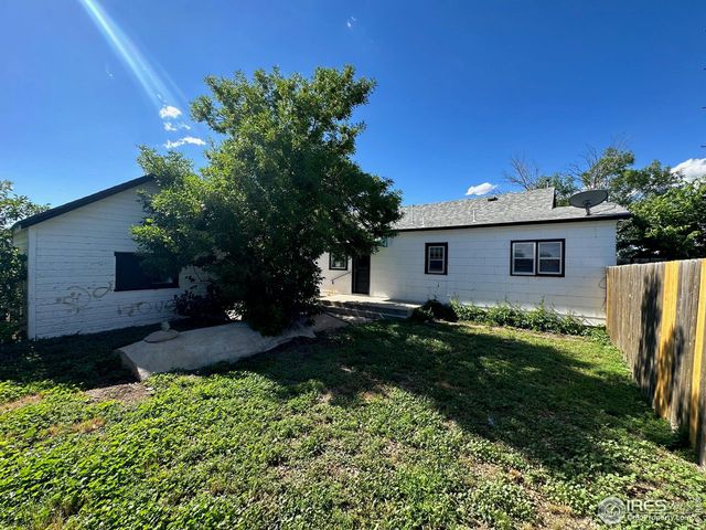 90 Cedar Ave, Akron, CO 80720