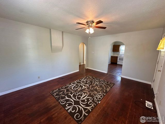 90 Cedar Ave, Akron, CO 80720