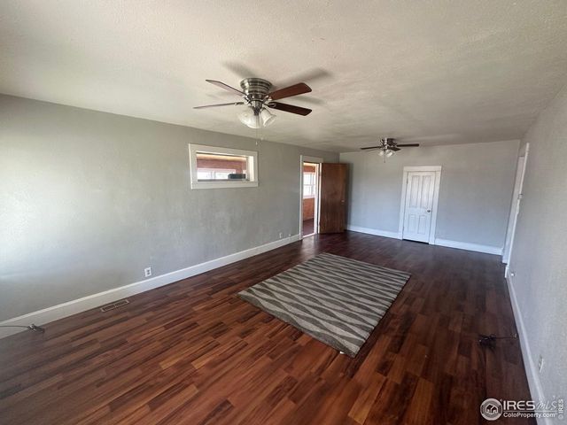 90 Cedar Ave, Akron, CO 80720