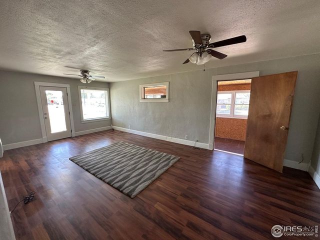 90 Cedar Ave, Akron, CO 80720