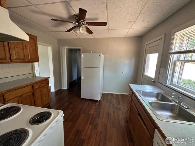 90 Cedar Ave, Akron, CO 80720