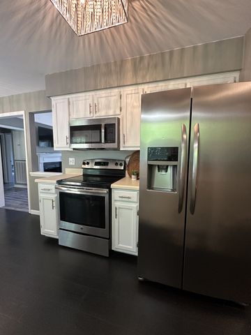 1016 Silver Point Drive, Murfreesboro, TN 37130