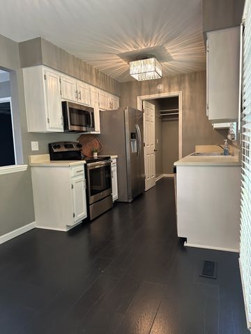 1016 Silver Point Drive, Murfreesboro, TN 37130
