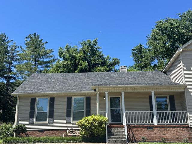 1016 Silver Point Drive, Murfreesboro, TN 37130