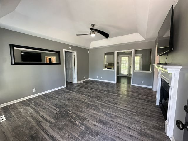 1016 Silver Point Drive, Murfreesboro, TN 37130