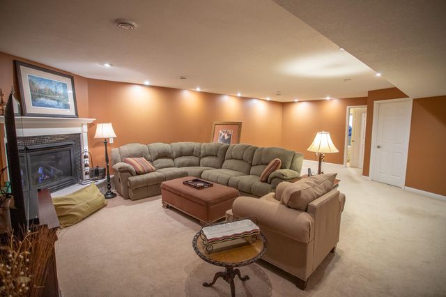 13977 Autumn Court, Rosemount, MN 55068