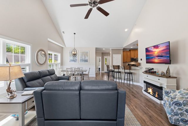 850 Sail Ln Unit 203, Murrells Inlet, SC 29576