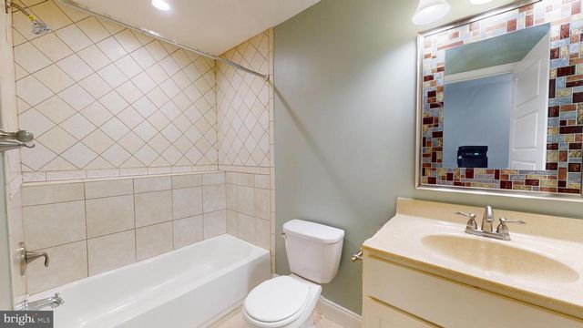 1002 W LOMBARD ST, Baltimore, MD 21223